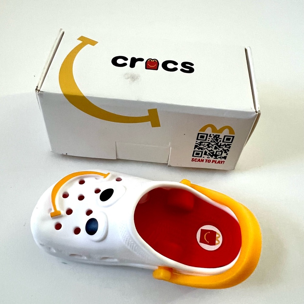 McDonald's Crocs #7 Key Chain Happy Meal Toy NEW 2024